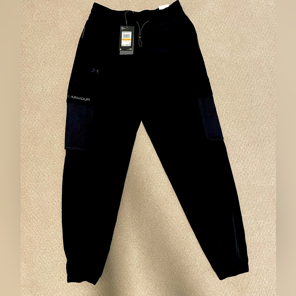 UNDER ARMOUR RUSH WOVEN JOGGER